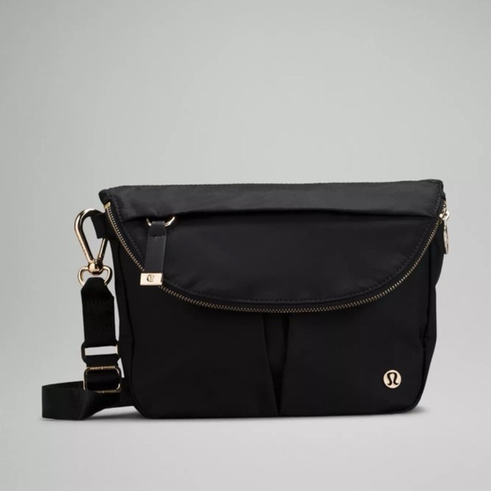 lululemon athletica Black All Night Festival Bag II